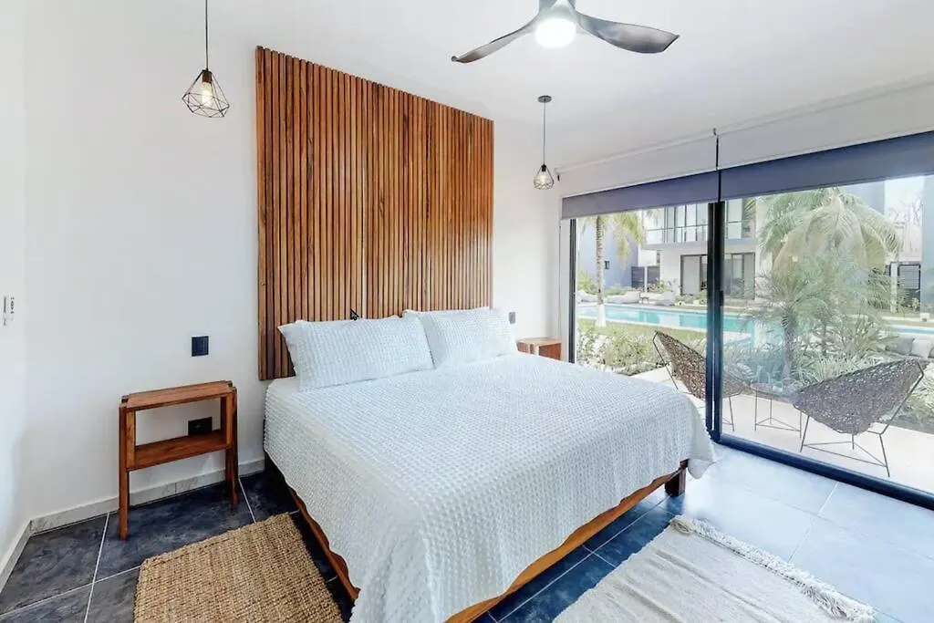 Contemporary Poolside Condo, Wi-Fi - Paraiso Kaanal 101 Tulum 0*,  Meksyk