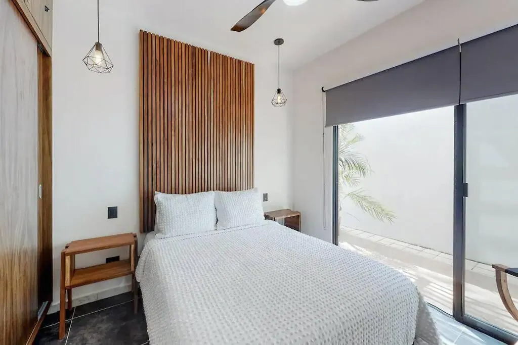 Contemporary Poolside Condo, Wi-Fi - Paraiso Kaanal 101 Tulum Apartament